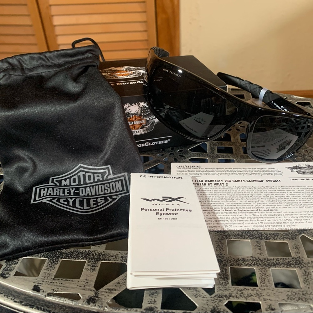 Harley-Davidson Sunglasses Brand New In Box